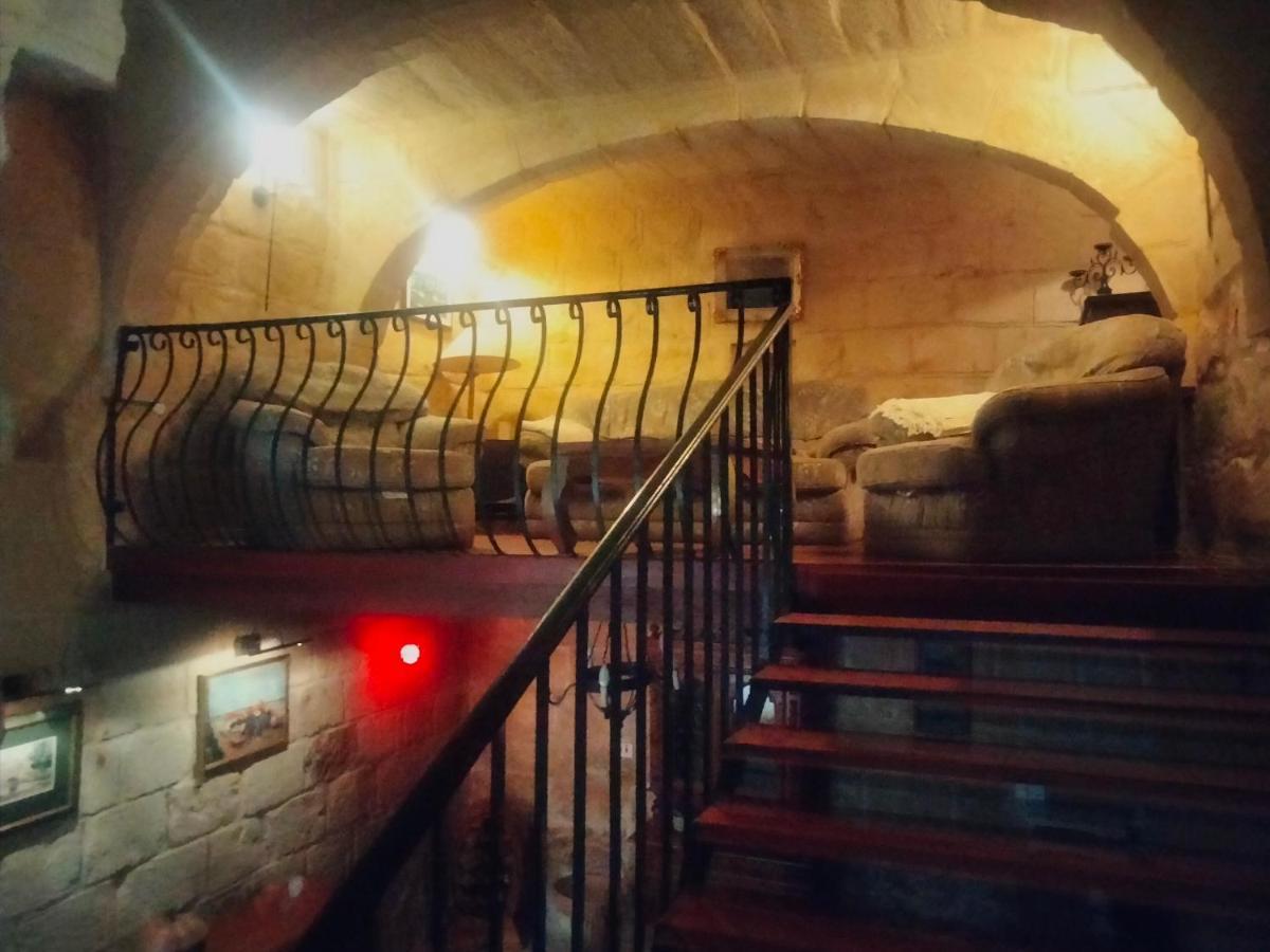 Charming 17Th Cent House Of Character In The Famous 3 Cities, Right Next To Valletta Cospicua Екстериор снимка