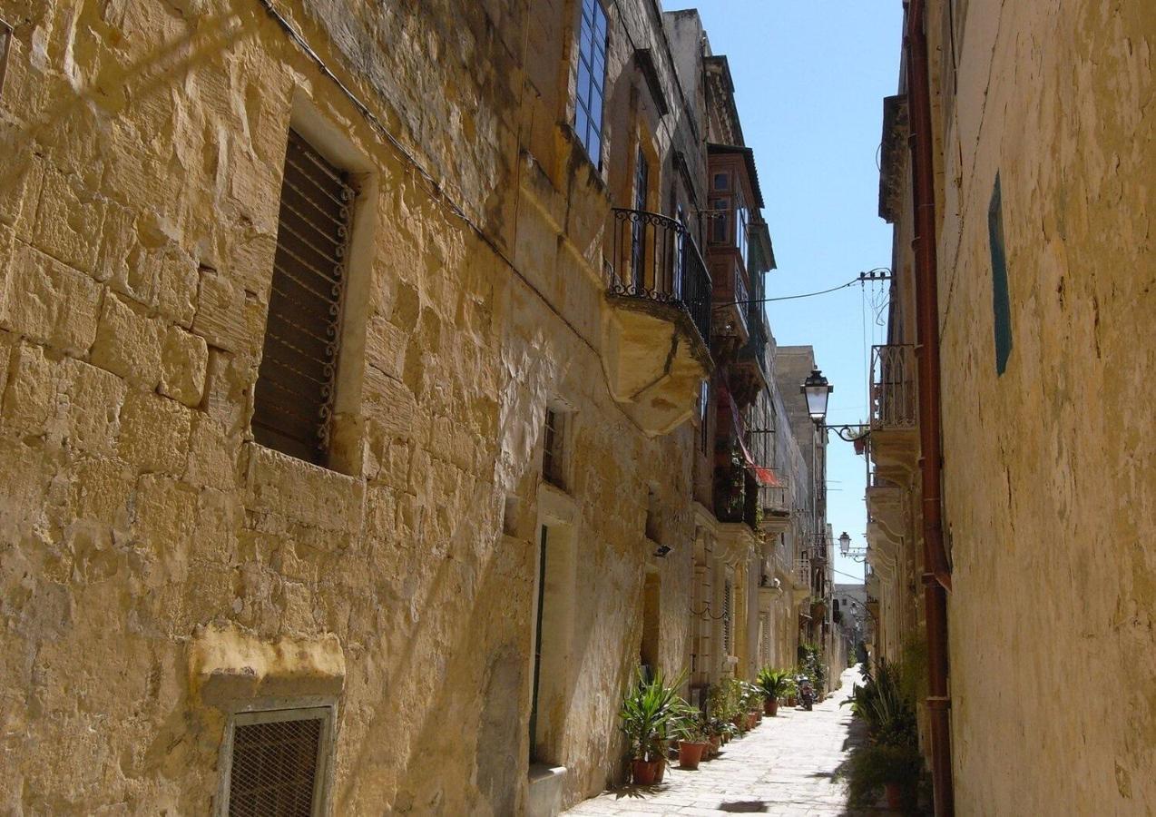 Charming 17Th Cent House Of Character In The Famous 3 Cities, Right Next To Valletta Cospicua Екстериор снимка